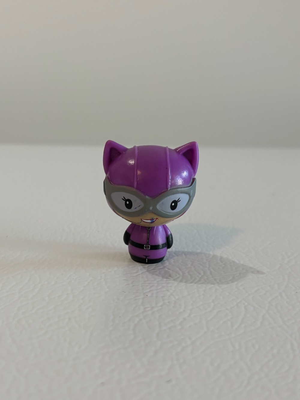 3/15$ 🐸 DC Comics Catwoman Pint Size Hero Mini Figure Funko